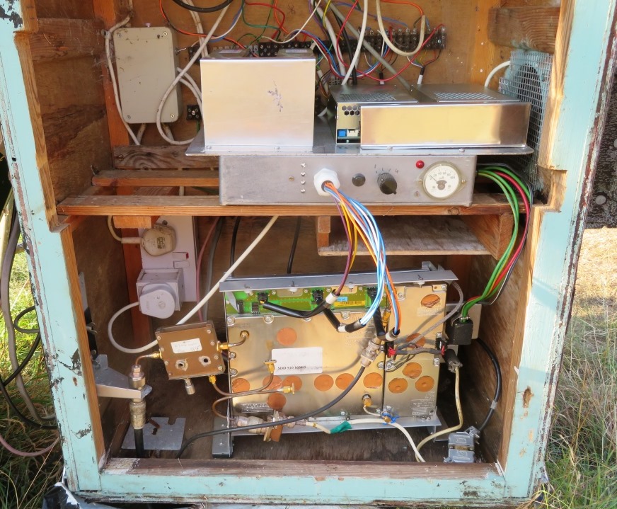 G3LTF 13 cm PA and PSU at dish           