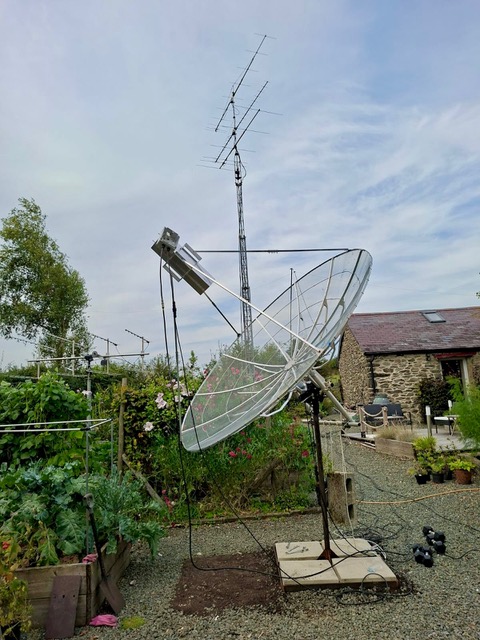 GW4ZHI 2.4 m dish