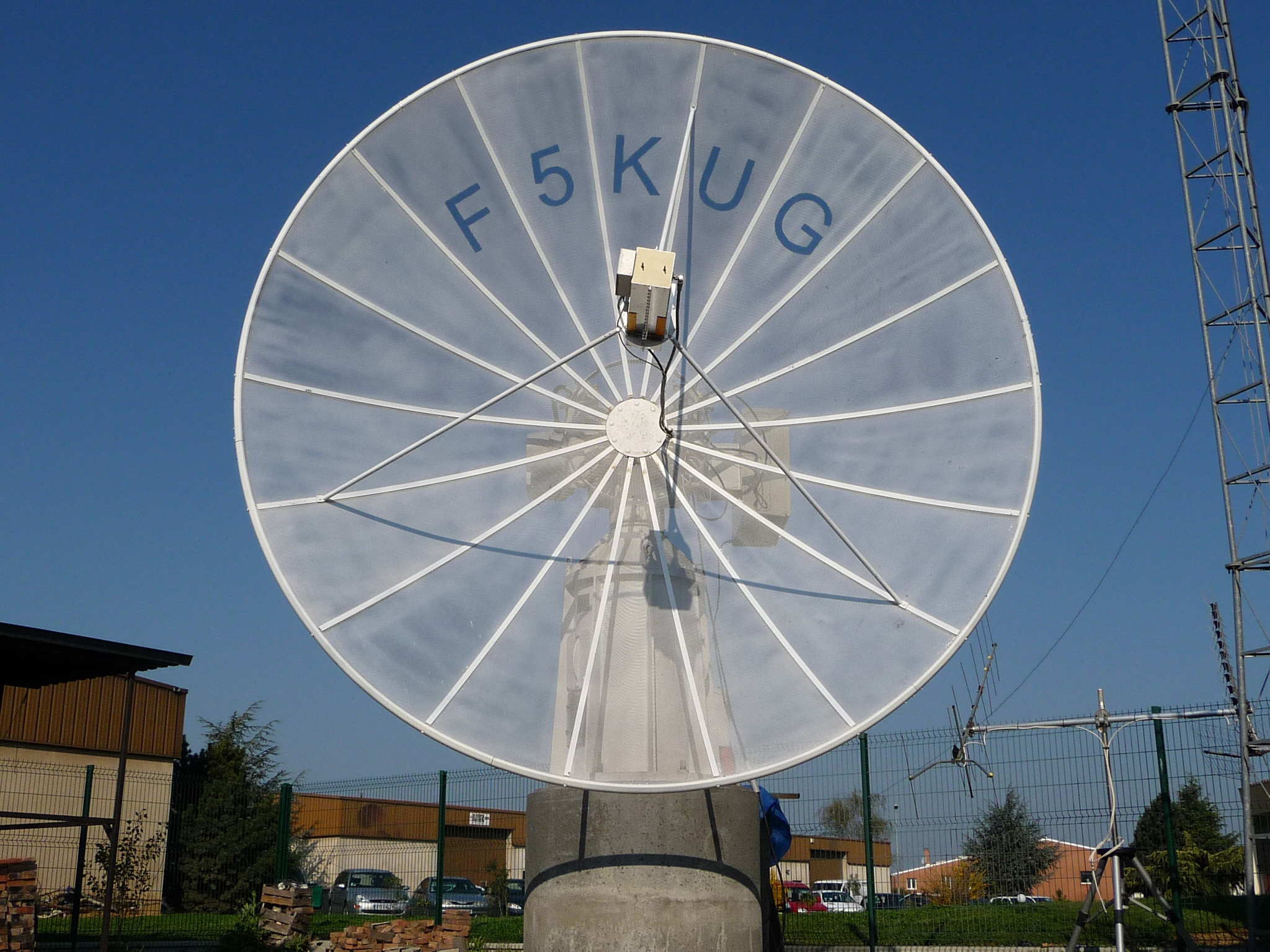 F5KUG 3,6 m dish
