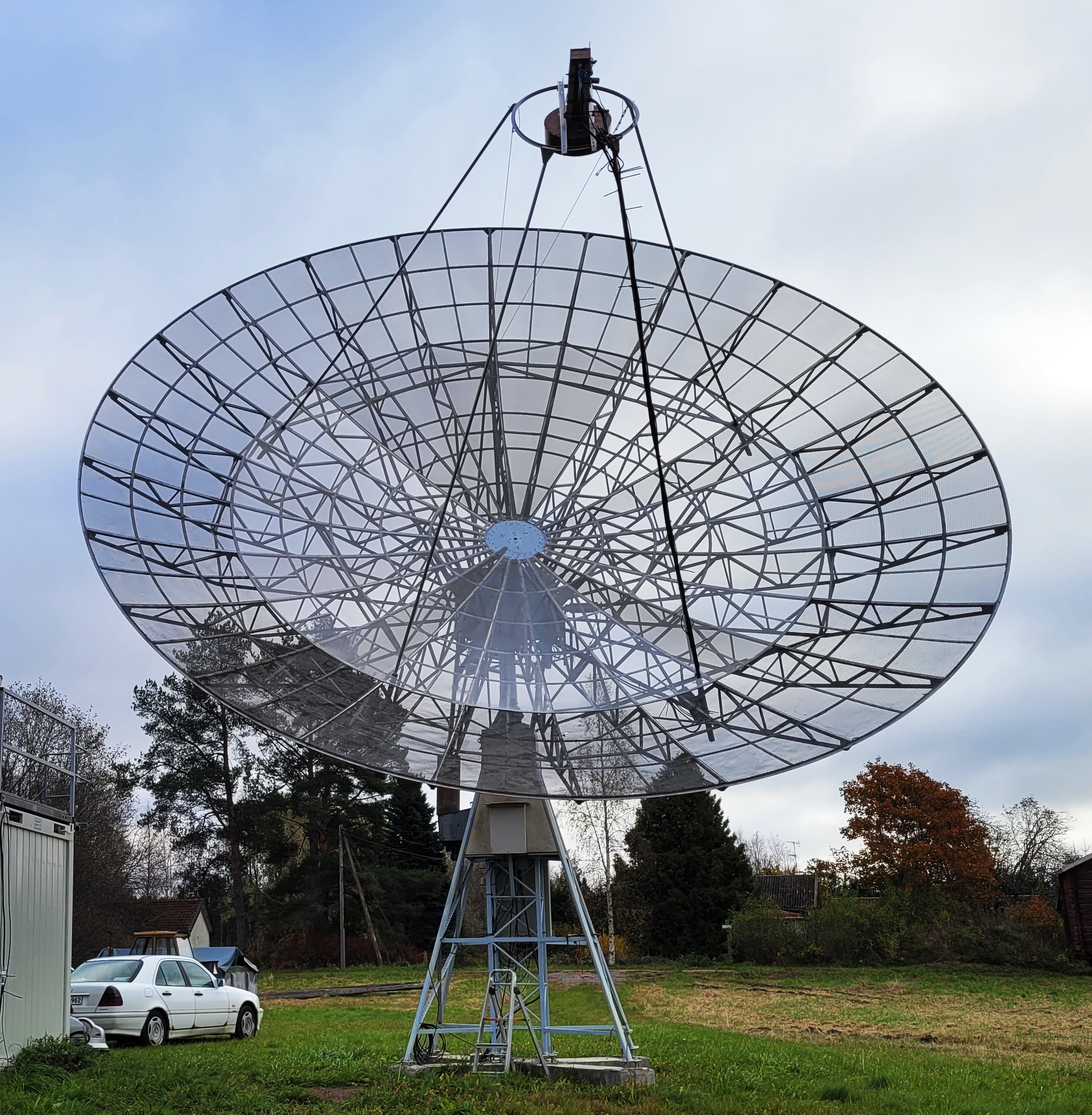 OH1LRY 23 cm system on 8 m dish