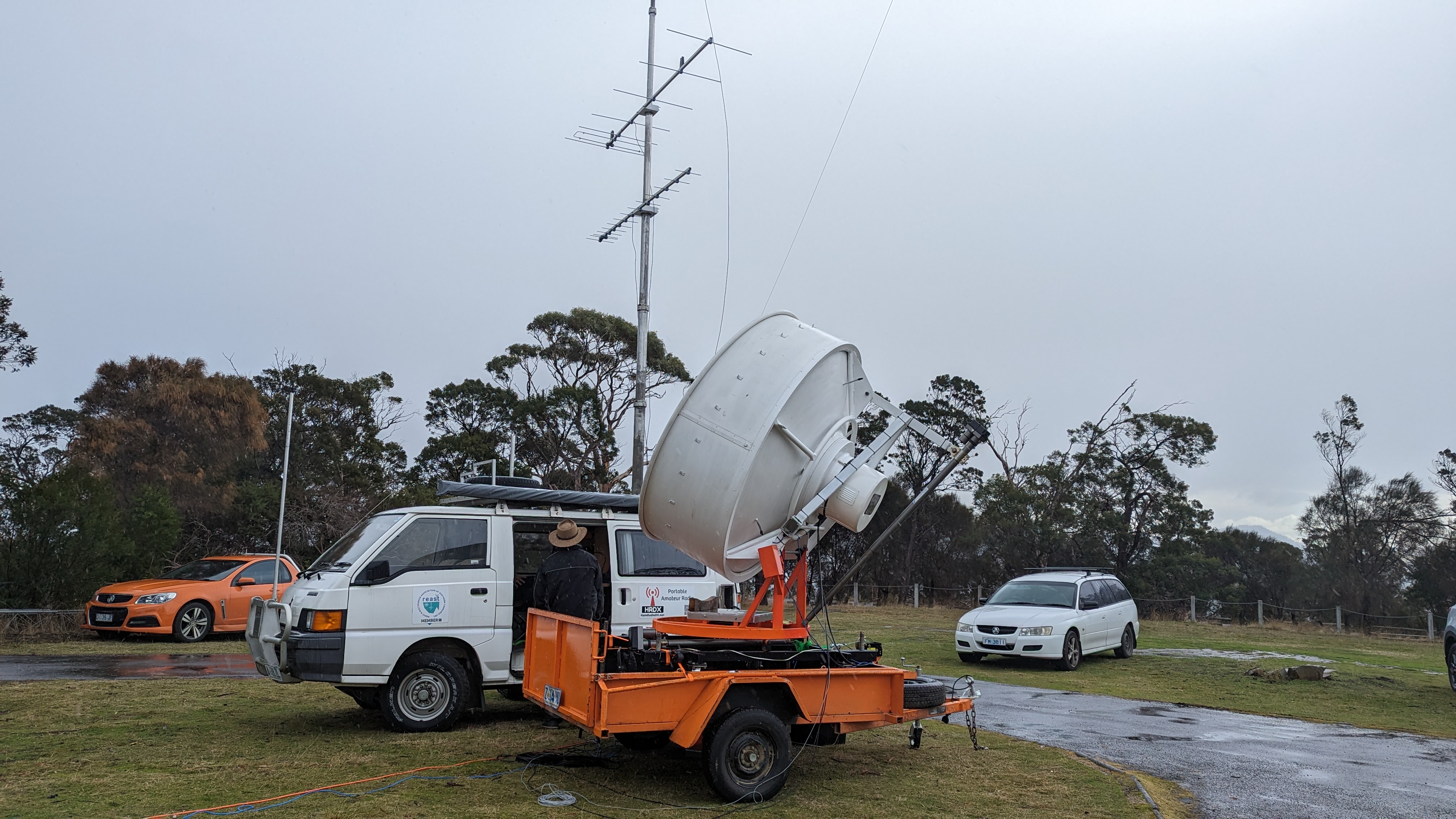 VK7ZBX 3 cm 1.8 m dish at Portable QTH