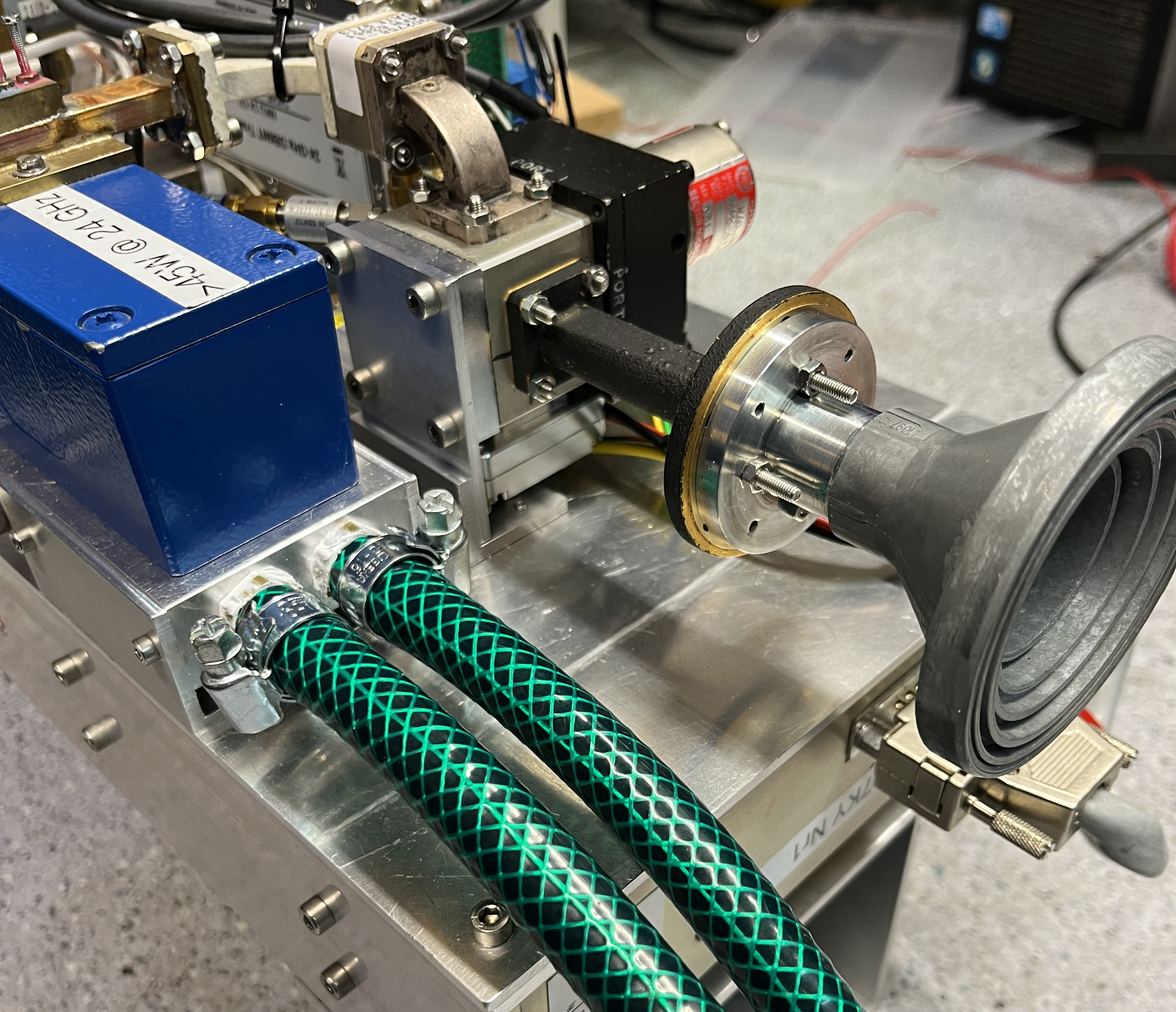 PA7JB Another View of Water Connections and Feedhorn