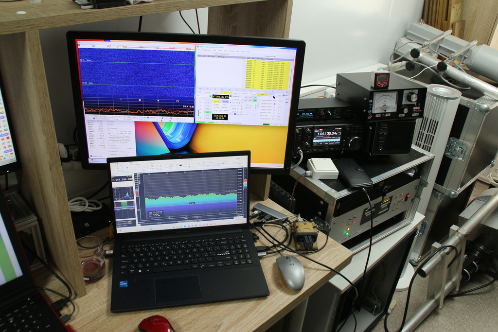 OK1DFC 47 GHz ham shack