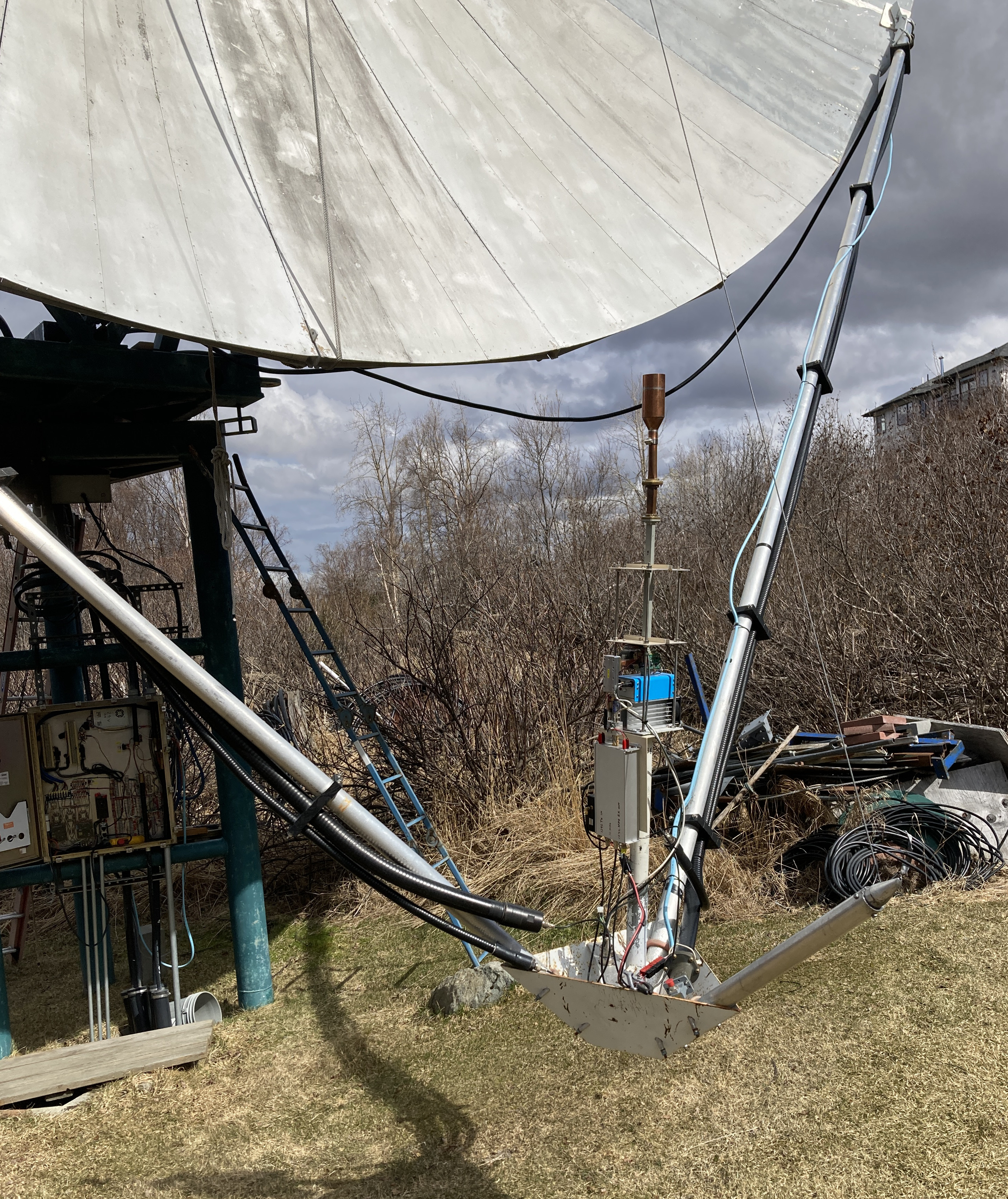 KL6M 10 GHz Rig Installed at Feedhorn