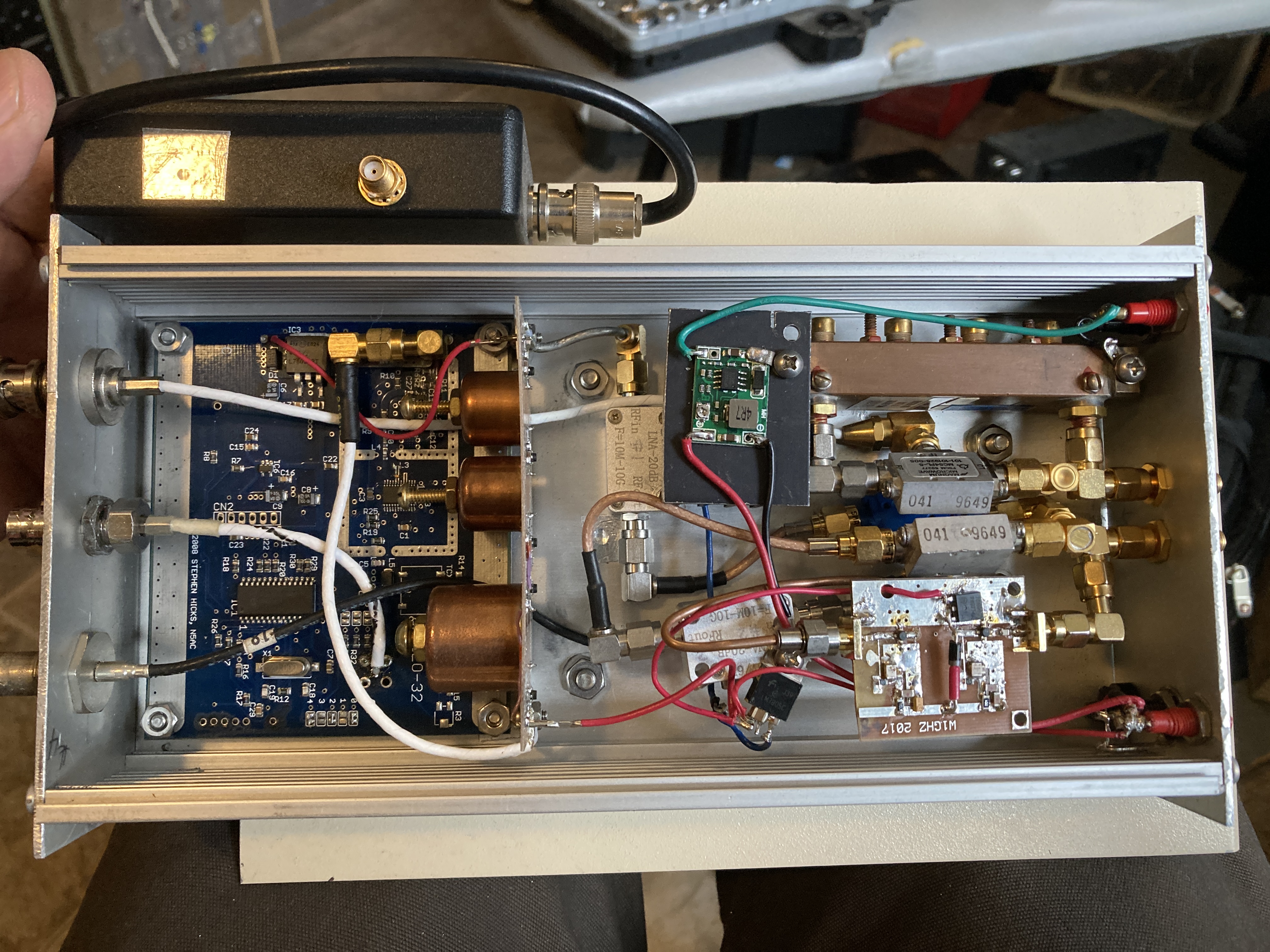 KL6M 10 GHz Transverter Internal View