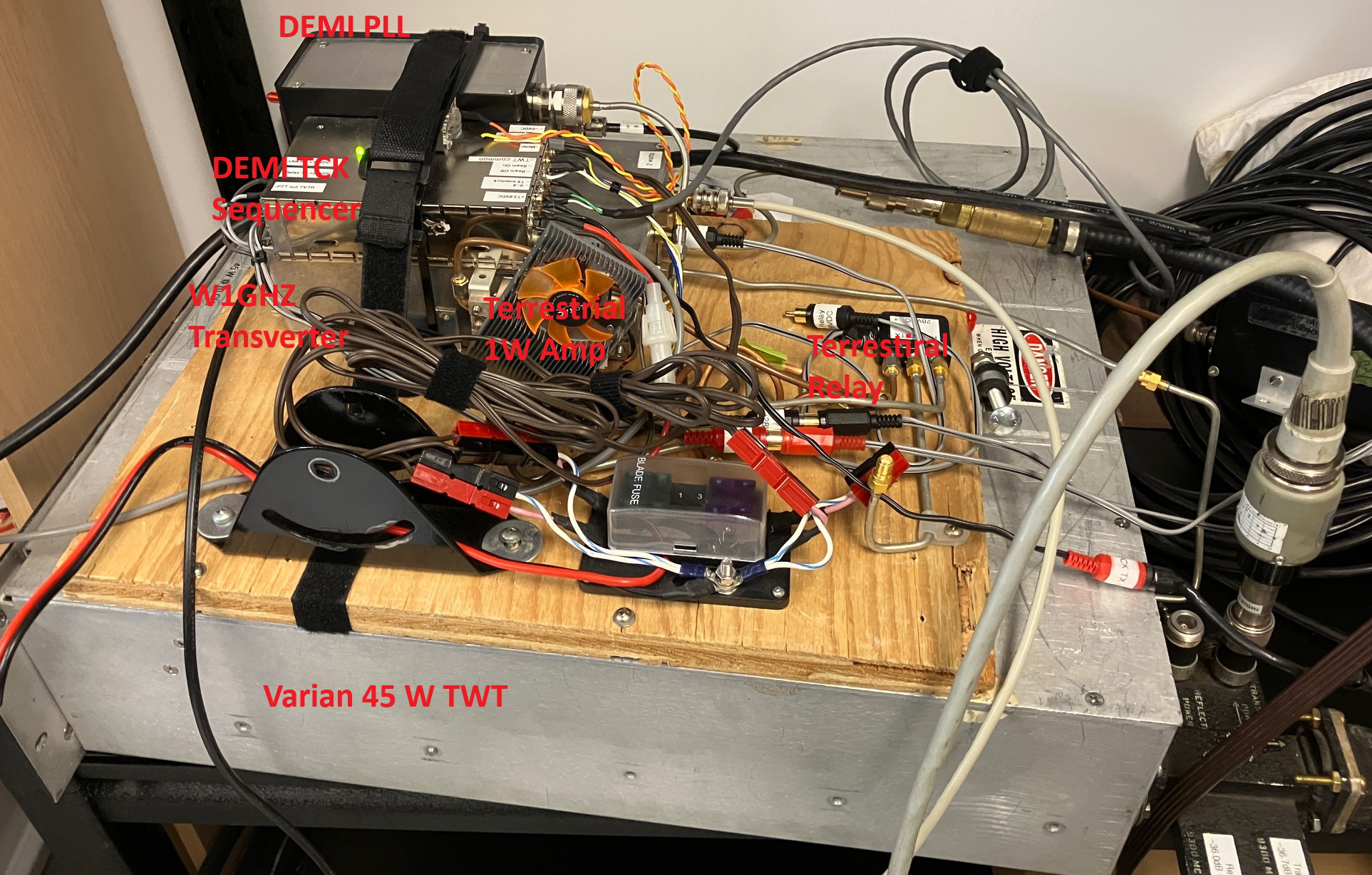 VE4SA Transverter TWT closeup