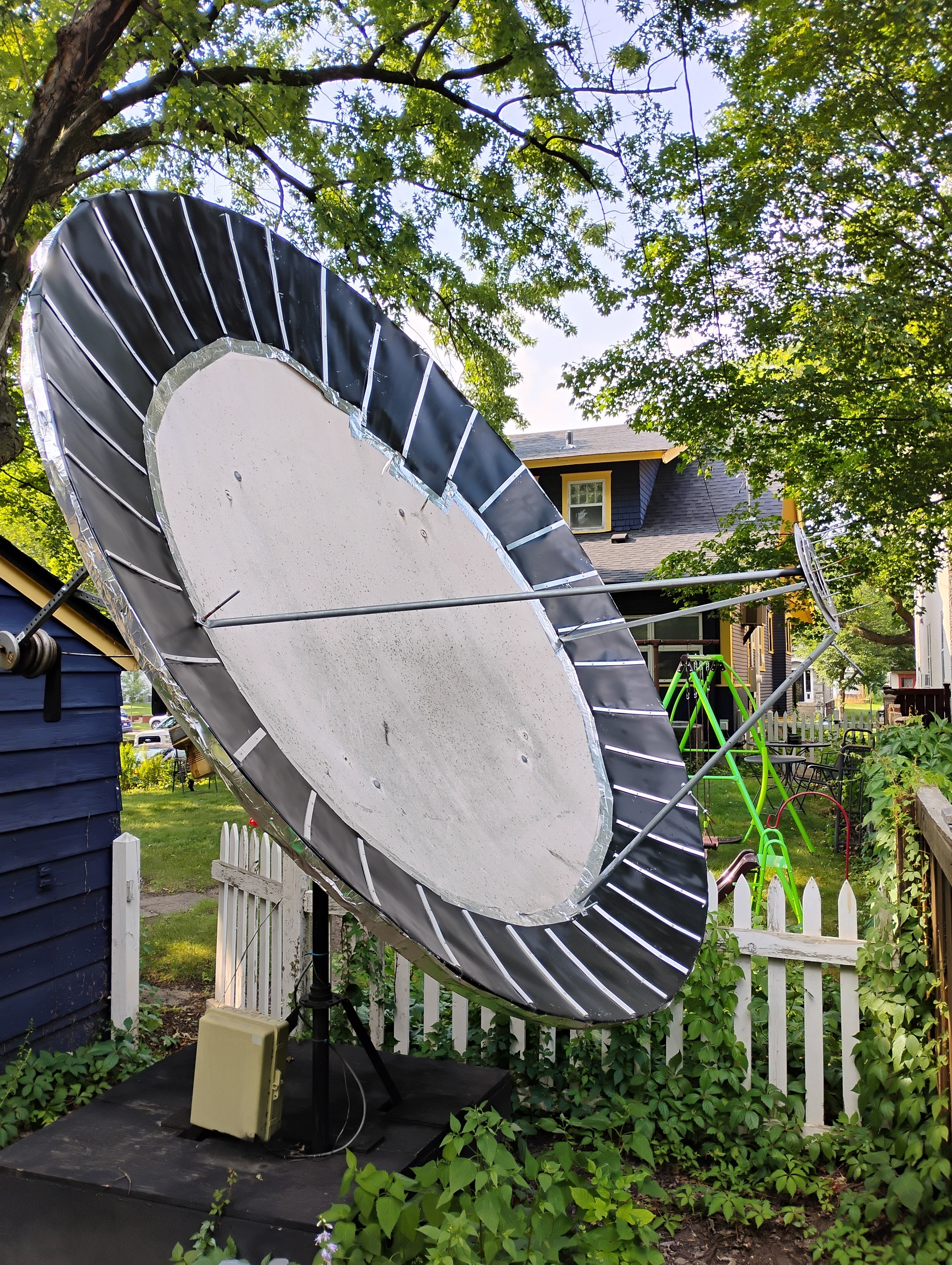 KN0WS 2.4 - 3.4 GHz Dish KN0WS 2.4 - 3.4 GHz Dish